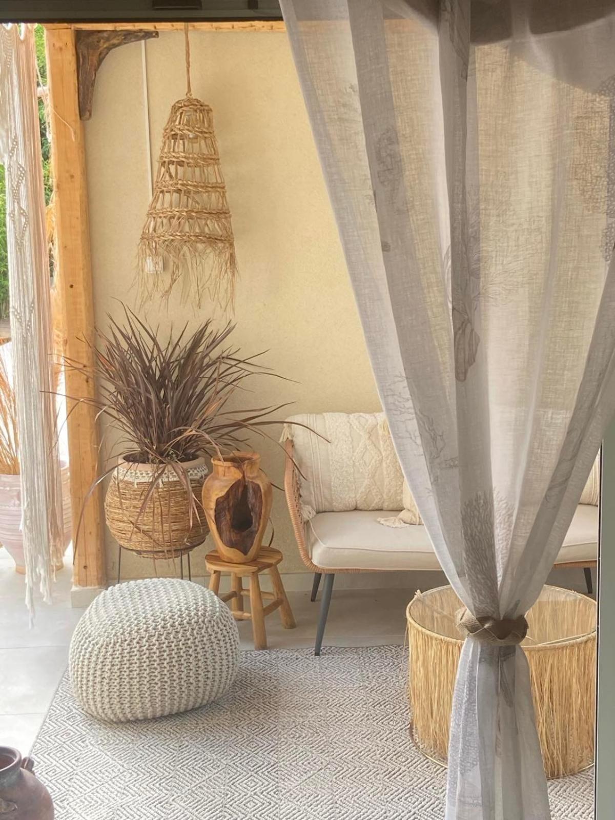 Linari Bohemian Living Kávallos